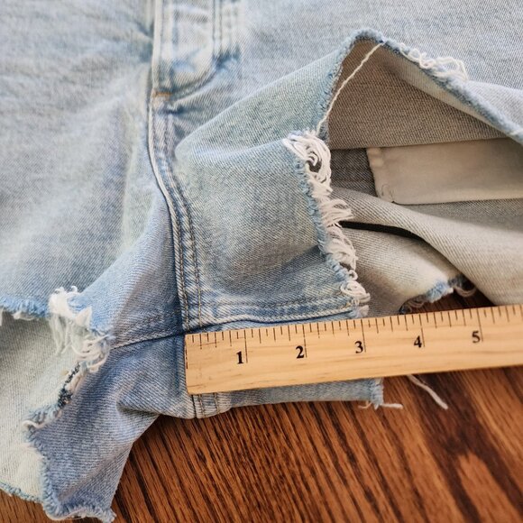 Abercrombie & Fitch Button Fly Light Wash Jean Shorts Size 20 Low Rise - Picture 8 of 8